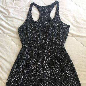 Racer-back dress with triangle pattern
